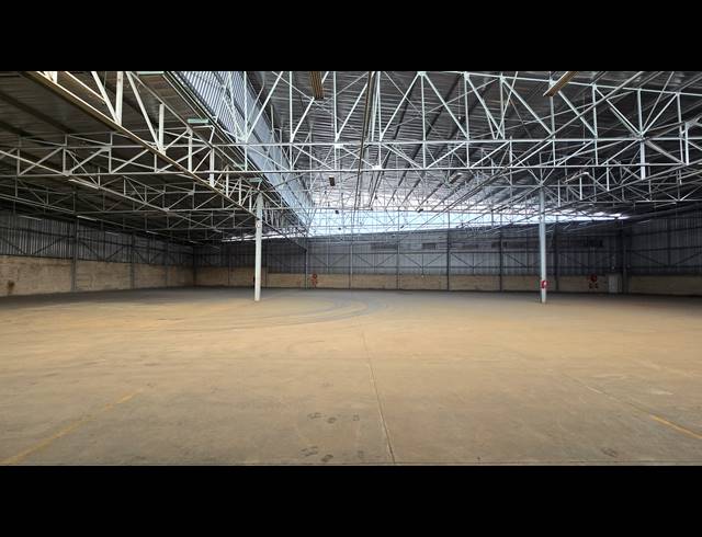 3,302M² WAREHOUSE TO LET IN SPARTAN
